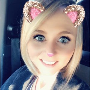 Meet your Posher, Candi